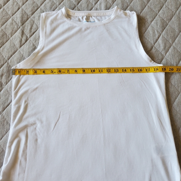 ⭐4/$20 Columbia Women's White Tank Top Medium - Picture 8 of 8